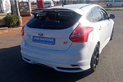  2013 Ford Focus hatch 5-door 