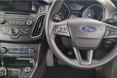 Used 2017 Ford Focus sedan 1.0T Ambiente