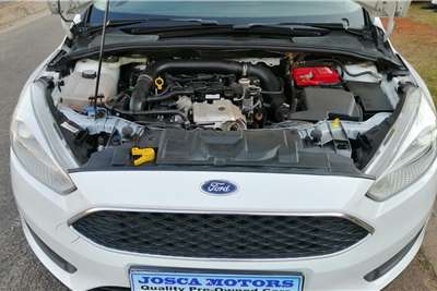  2016 Ford Focus Focus sedan 1.5T Trend