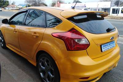  2015 Ford Focus Focus ST 1