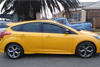  2015 Ford Focus Focus ST 1