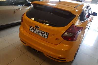  2014 Ford Focus Focus ST 5-door (sunroof + techno pack)