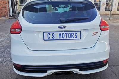  2015 Ford Focus Focus ST 5-door (sunroof + techno pack)