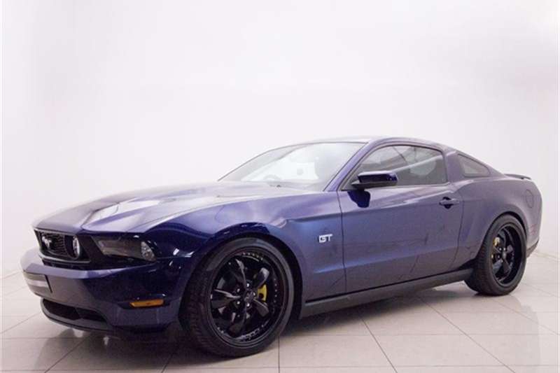 Ford Mustang 5.0 GT fastback 2010