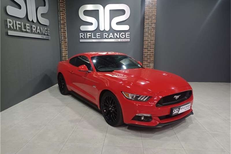 Used 2018 Ford Mustang Fastback 