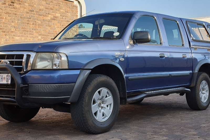  Ford Ranger .5TD doble cabina 4x4 XLT en venta en Gauteng