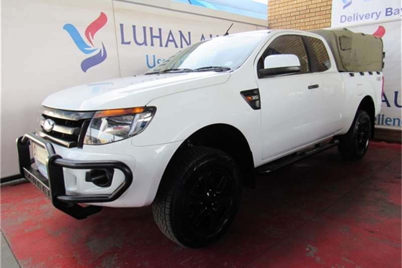 Ford Ranger 3.2 SuperCab 4x4 XLS auto 2014