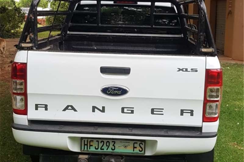 Ford Ranger 3.2 SuperCab 4x4 XLS auto 2015
