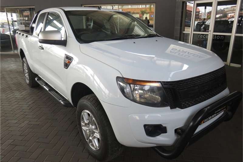 Ford Ranger 3.2 SuperCab 4x4 XLS auto 2015