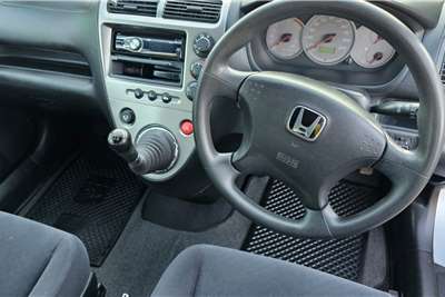  2005 Honda Civic hatch 5-door 