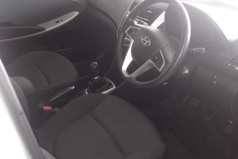 Hyundai Accent 1.6 GLS 2012