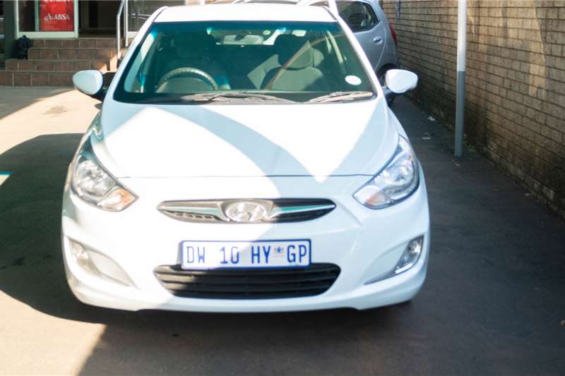 Hyundai Accent hatch 1.6 Fluid 2015