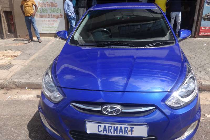 Hyundai Accent hatch 1.6 Fluid auto 2014