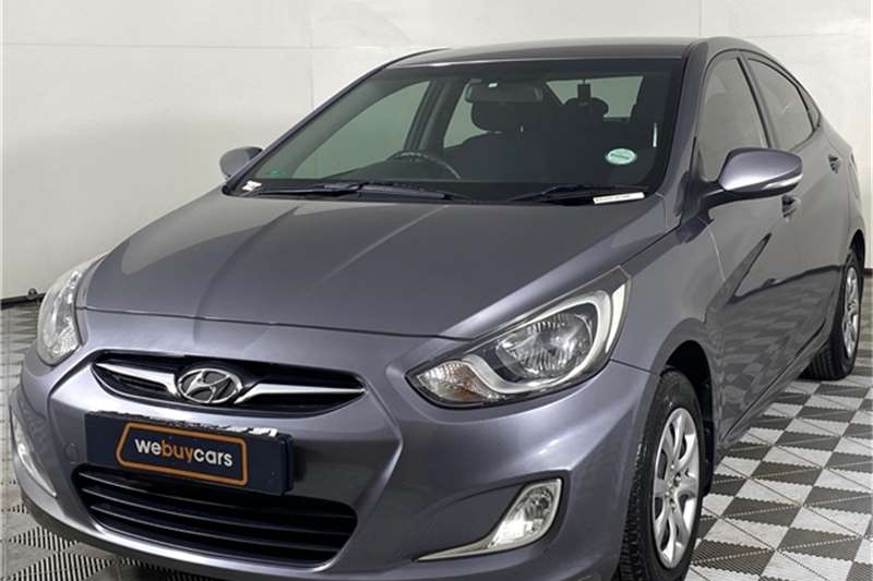 Hyundai Accent hatch 1.6 Fluid auto 2014