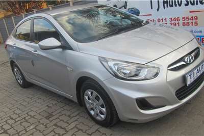  2014 Hyundai Accent Accent sedan 1.6 Fluid