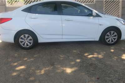  2015 Hyundai Accent Accent sedan 1.6 Fluid