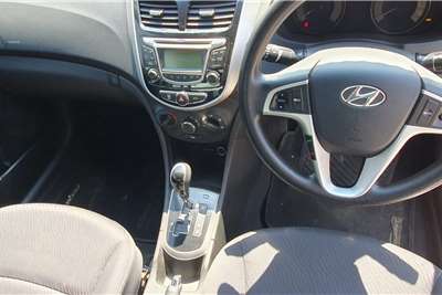  2011 Hyundai Accent Accent sedan 1.6 Fluid auto