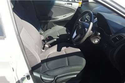  2015 Hyundai Accent Accent sedan 1.6 Glide