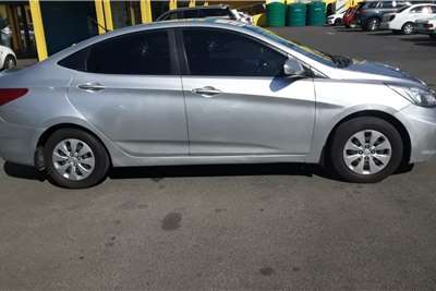  2015 Hyundai Accent Accent sedan 1.6 Glide