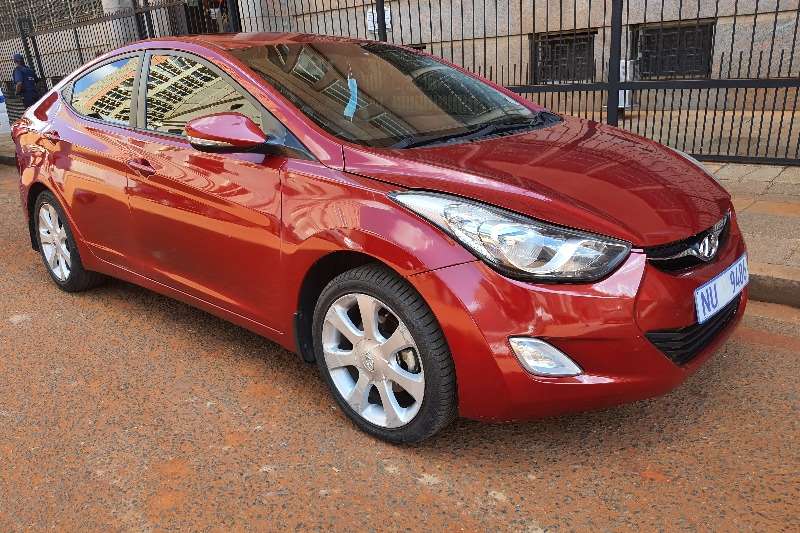 Hyundai Elantra 1.8 GLS 2014