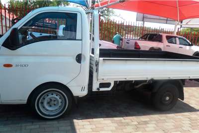Used 2011 Hyundai H-100 Bakkie 2.6D chassis cab