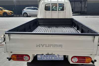 Used 2006 Hyundai H-100 Bakkie 2.6D deck