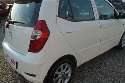  2015 Hyundai i10 i10 1.1 GLS