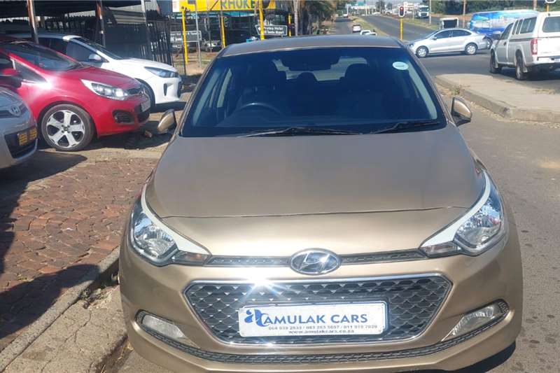 Hyundai I20 1.4 FLUID 2015