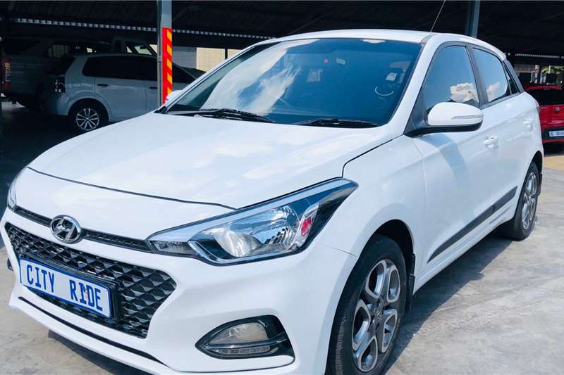 Hyundai I20 1.4 FLUID 2020