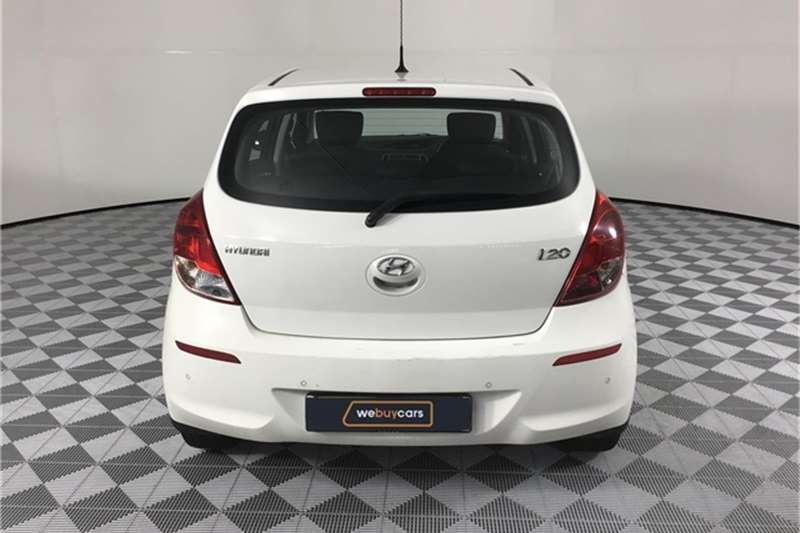 Hyundai i20 1.4 Fluid auto 2014
