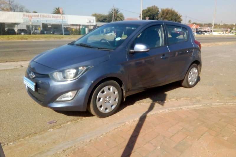 Hyundai i20 1.4 GL 2014