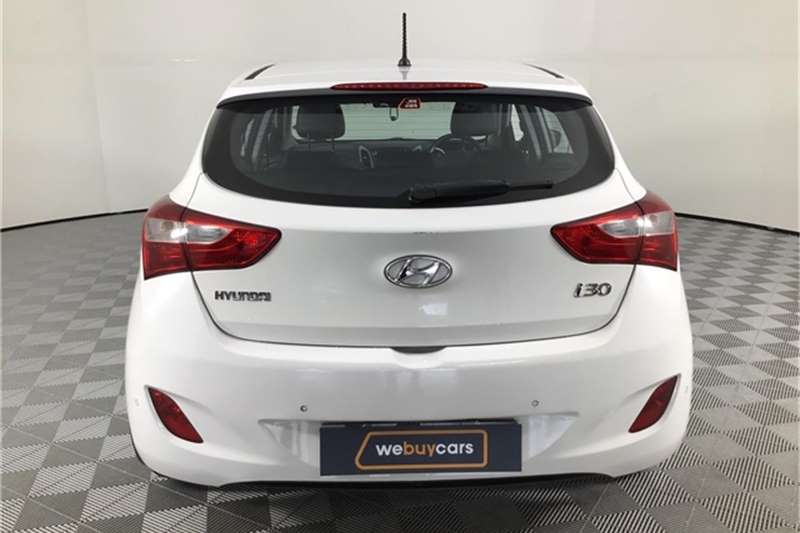 Hyundai i30 1.8 GLS 2014