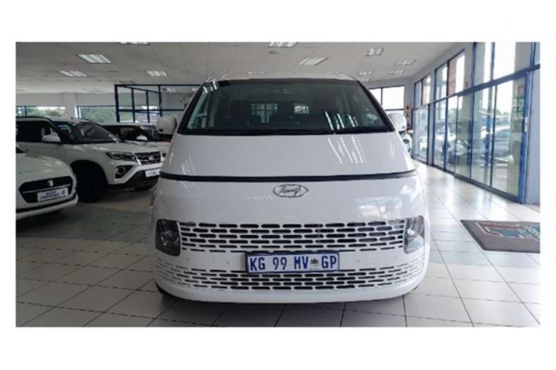 2021 Hyundai Staria