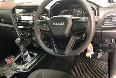 2023 Isuzu D-Max double cab 
