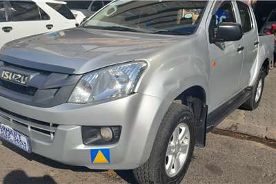 Used 2016 Isuzu D-Max Extended Cab D MAX 250 HO X RIDER E CAB