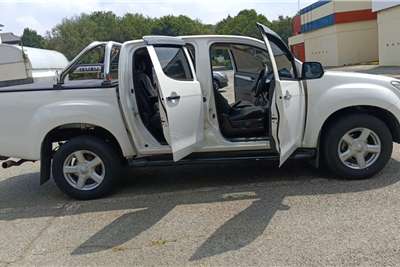 Used 2014 Isuzu KB 300D Teq double cab 4x4 LX auto