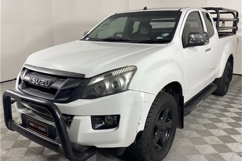 Isuzu KB 300D-Teq Extended cab LX 2014