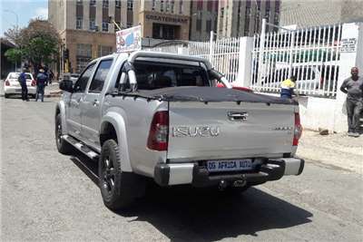  2009 Isuzu KB double cab KB 300 D-TEQ LX 4X4 P/U D/C