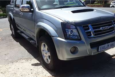  2010 Isuzu KB double cab KB 300 D-TEQ LX 4X4 P/U D/C