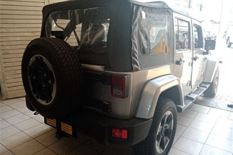 Jeep Country Jeep V6 4x4 petrol automatic  2014