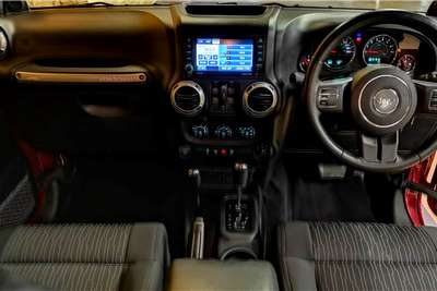  2012 Jeep Wrangler Unlimited WRANGLER UNLTD SAHARA 3.6L V6 A/T