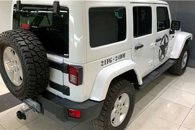  2013 Jeep Wrangler Unlimited WRANGLER UNLTD SAHARA 3.6L V6 A/T