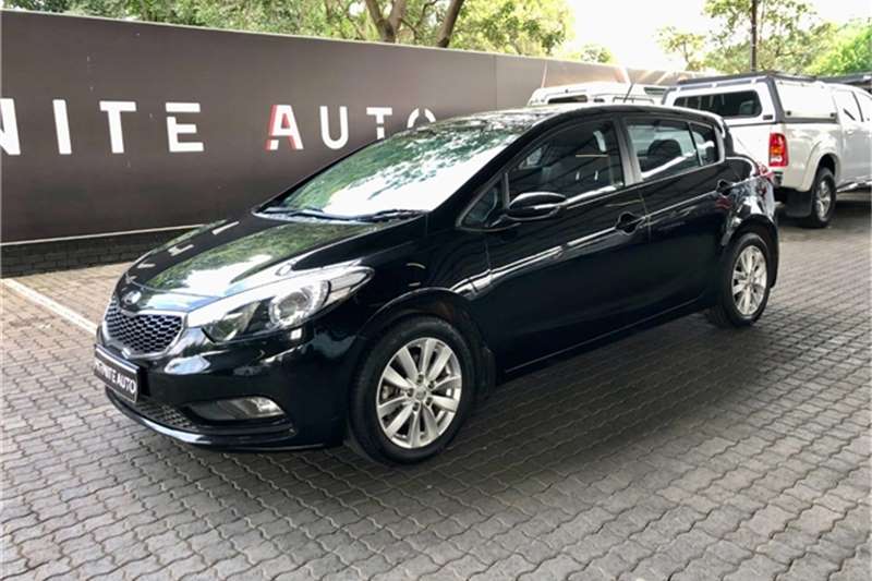 Kia Cerato hatch 1.6 EX auto 2014