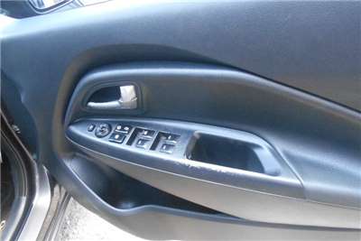  2012 Kia Rio Rio 1.4 5-door automatic