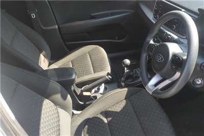  2017 Kia Rio Rio hatch 1.4