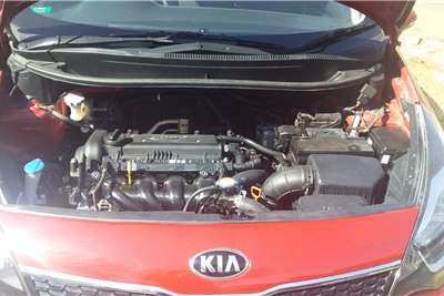  2016 Kia Rio Rio sedan 1.4 auto