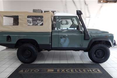  2015 Land Rover Defender Defender 110 TD high-capacity pick-up E