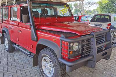  2012 Land Rover Defender Defender 110 TD multi-purpose S