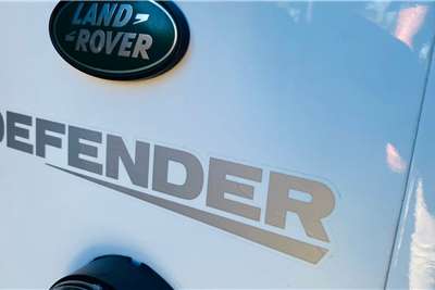  2013 Land Rover Defender Defender 110 TD multi-purpose S