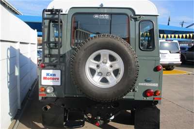  2011 Land Rover Defender 
